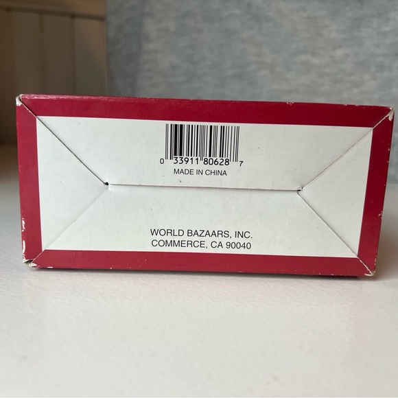 Porcelain Hand Painted CHRISTMAS TREE Napkin Rings by World Bazaars Set Of 4 - Picture 7 of 7